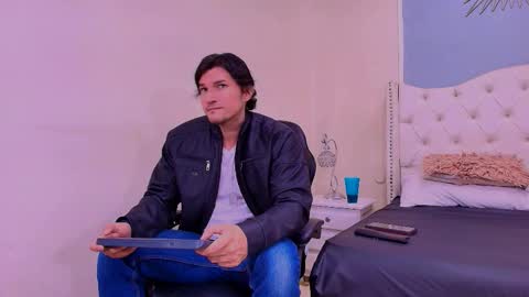 Snapshot of wiston_cox chatting on March 25, 2026, 1:39 pm Wiston online show from March 25, 2026, 1:39 pm