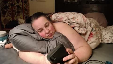 Annie online show from February 5, 2025, 8:32 am