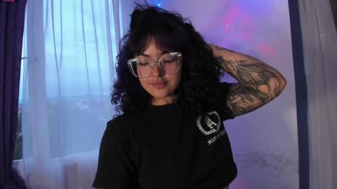 Snapshot of witchofhearts chatting on January 3, 2025, 10:51 pm Luna Violeta A r t i s t online show from January 3, 2025, 10:51 pm