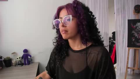 Snapshot of witchofhearts chatting on February 23, 2025, 7:49 pm Luna Violeta A r t i s t online show from February 23, 2025, 7:49 pm