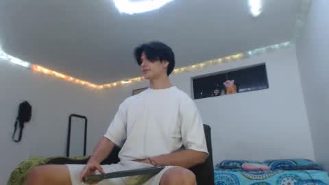 Snapshot of with_ken chatting on November 14, 2025, 5:17 am Ken online show from November 14, 2025, 5:17 am