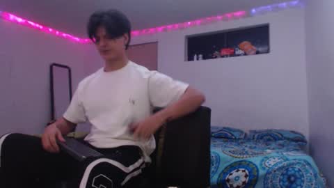 Snapshot of with_ken chatting on February 10, 2026, 5:33 am Ken online show from February 10, 2026, 5:33 am