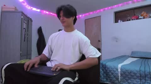 Snapshot of with_ken chatting on March 29, 2026, 2:50 pm Ken online show from March 29, 2026, 2:50 pm