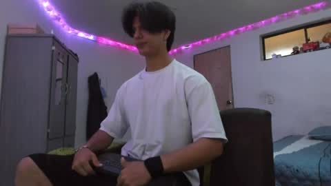 Snapshot of with_ken chatting on March 30, 2026, 7:04 pm Ken online show from March 30, 2026, 7:04 pm