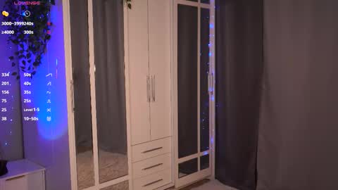 Hollis online show from October 14, 2025, 7:47 pm