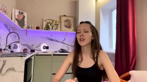 Isobelle online show from January 23, 2025, 11:15 am