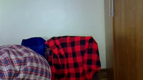 girlie o online show from January 6, 2025, 2:36 pm