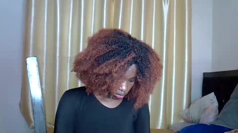 girlie o online show from February 10, 2025, 5:09 pm