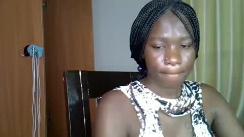 girlie o online show from February 27, 2025, 4:41 am