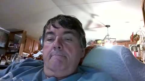 wldlife online show from October 12, 2025, 10:42 pm