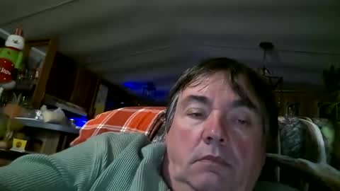 wldlife online show from November 17, 2025, 12:49 am