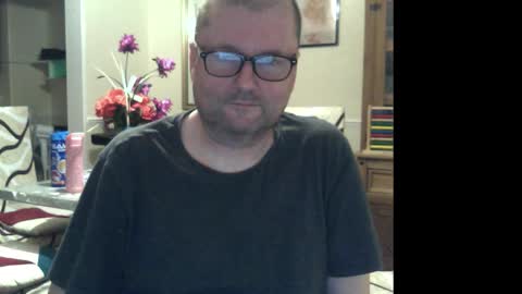 wobble444 online show from October 12, 2025, 12:31 am