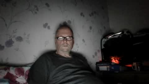 Snapshot of wobble444 chatting on July 29, 2026, 1:15 am wobble444 online show from July 29, 2026, 1:15 am
