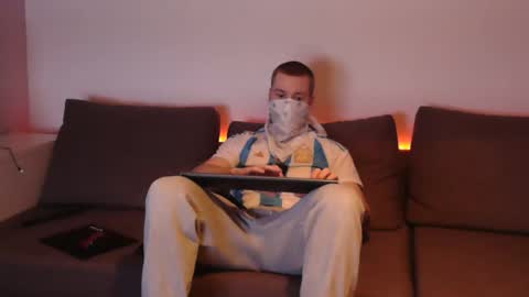 wolf021221 online show from April 2, 2026, 8:50 pm