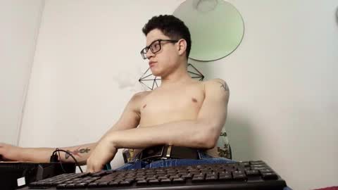  W O L F  online show from September 20, 2025, 11:33 am