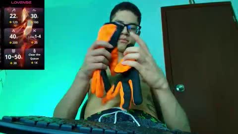  W O L F  online show from November 28, 2025, 11:24 am