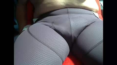 wolfoerl online show from October 21, 2025, 3:02 pm