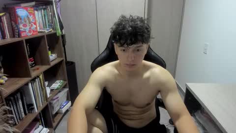 Snapshot of wolker_allan chatting on December 15, 2025, 1:10 am wolker_allan online show from December 15, 2025, 1:10 am