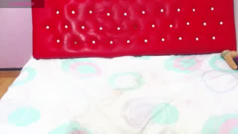   online show from February 22, 2025, 12:40 pm