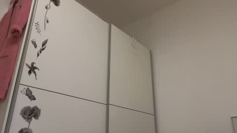 Wondergirl online show from December 14, 2024, 12:01 pm