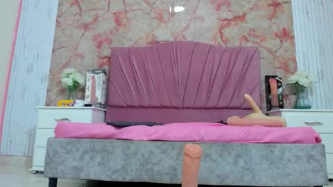 Snapshot of wonderkloe_ chatting on January 10, 2026, 9:05 pm wonderkloe_ online show from January 10, 2026, 9:05 pm