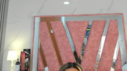 Snapshot of wonderkloe_ chatting on February 7, 2026, 8:34 pm wonderkloe_ online show from February 7, 2026, 8:34 pm