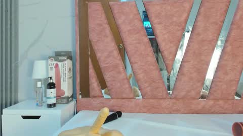 Snapshot of wonderkloe_ chatting on February 27, 2026, 1:38 am wonderkloe_ online show from February 27, 2026, 1:38 am