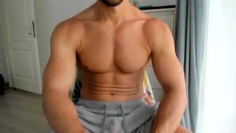 Snapshot of woolfiie chatting on June 8, 2026, 11:10 am Wolfie online show from June 8, 2026, 11:10 am