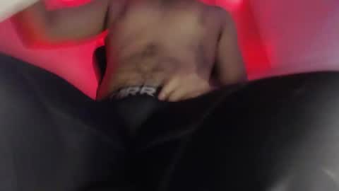 Snapshot of woondeer17 chatting on December 4, 2025, 7:00 pm Woondeer online show from December 4, 2025, 7:00 pm