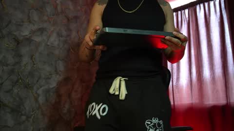 Snapshot of woondeer17 chatting on February 20, 2026, 7:03 pm Woondeer online show from February 20, 2026, 7:03 pm