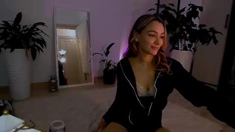 worldsbaby online show from February 8, 2025, 8:21 pm