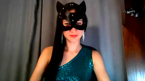 wow_dream_girl_ online show from October 1, 2025, 6:03 pm