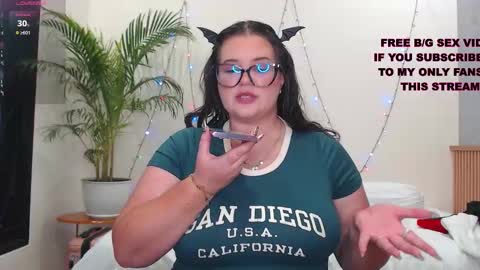 Snapshot of wow_its_kaitlyn chatting on September 27, 2025, 9:03 am Kaitlyn xx online show from September 27, 2025, 9:03 am