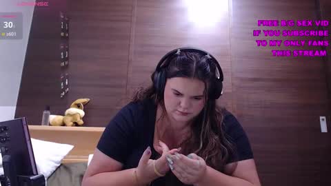 Snapshot of wow_its_kaitlyn chatting on November 25, 2025, 2:50 pm Kaitlyn xx online show from November 25, 2025, 2:50 pm