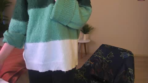 Rebecy online show from October 4, 2025, 2:04 pm