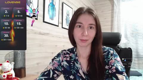 Anna  online show from October 3, 2025, 8:55 am