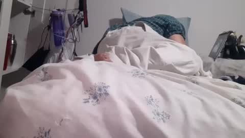 Cuteipie online show from June 28, 2026, 4:29 am