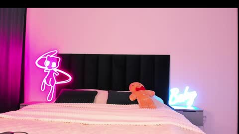 Emi online show from December 30, 2024, 3:03 am