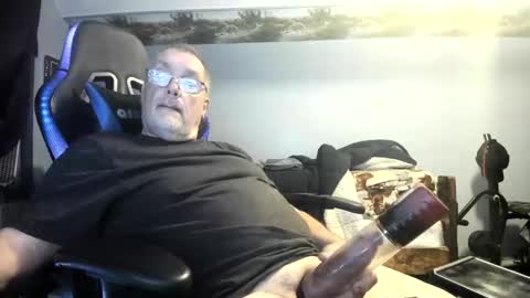 wowsers2022 online show from October 20, 2025, 8:15 am