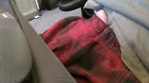 Snapshot of wrangleat0r chatting on December 12, 2024, 3:10 am wrangleat0r online show from December 12, 2024, 3:10 am