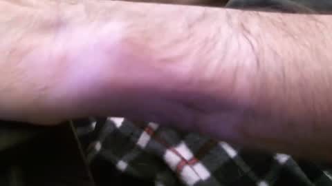 Snapshot of wrangleat0r chatting on December 28, 2024, 4:19 am wrangleat0r online show from December 28, 2024, 4:19 am