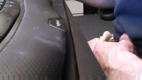 Snapshot of wrangleat0r chatting on March 9, 2026, 12:36 am wrangleat0r online show from March 9, 2026, 12:36 am