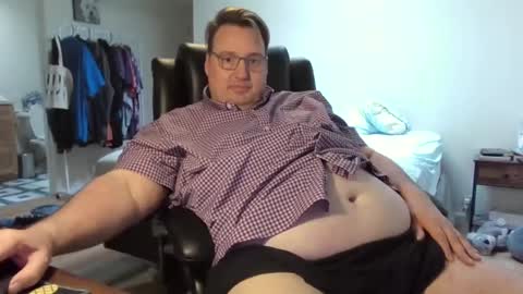 Snapshot of wrensroom chatting on February 28, 2025, 10:28 pm Wren Valentino online show from February 28, 2025, 10:28 pm