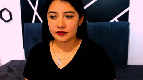 Snapshot of x_adeline_ chatting on November 13, 2025, 11:25 pm Adeline online show from November 13, 2025, 11:25 pm