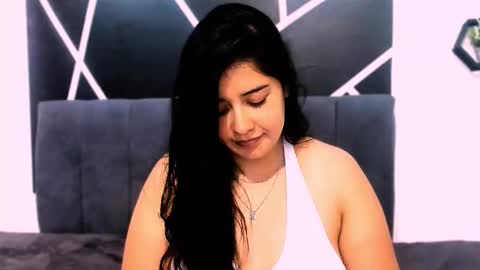 Snapshot of x_adeline_ chatting on November 24, 2025, 9:47 pm Adeline online show from November 24, 2025, 9:47 pm