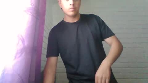 x_andrescam online show from December 31, 2024, 3:09 pm