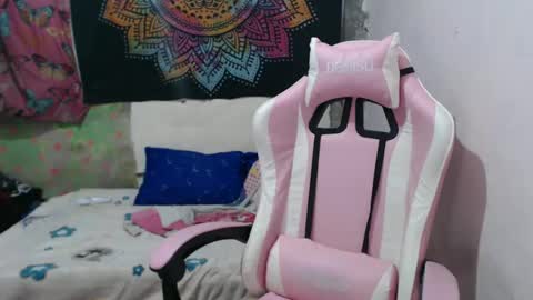 x_lexi_x online show from December 28, 2024, 6:17 am