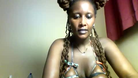 X melanine online show from April 20, 2026, 12:52 pm