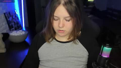 LOVE NERDS ONLY online show from September 17, 2025, 3:30 am