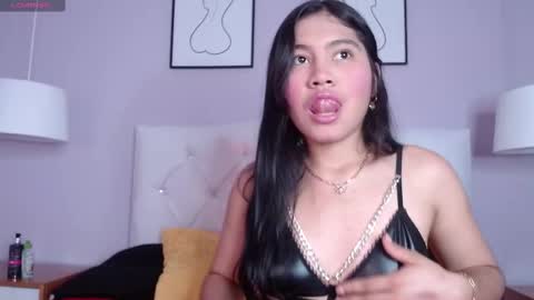 aurora  online show from September 23, 2025, 3:20 am